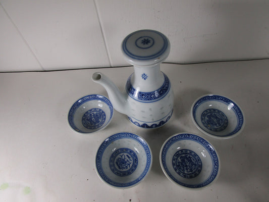 Chinese Rice Eye Blue White Porcelain Soy Sauce Decanter dipping bowls