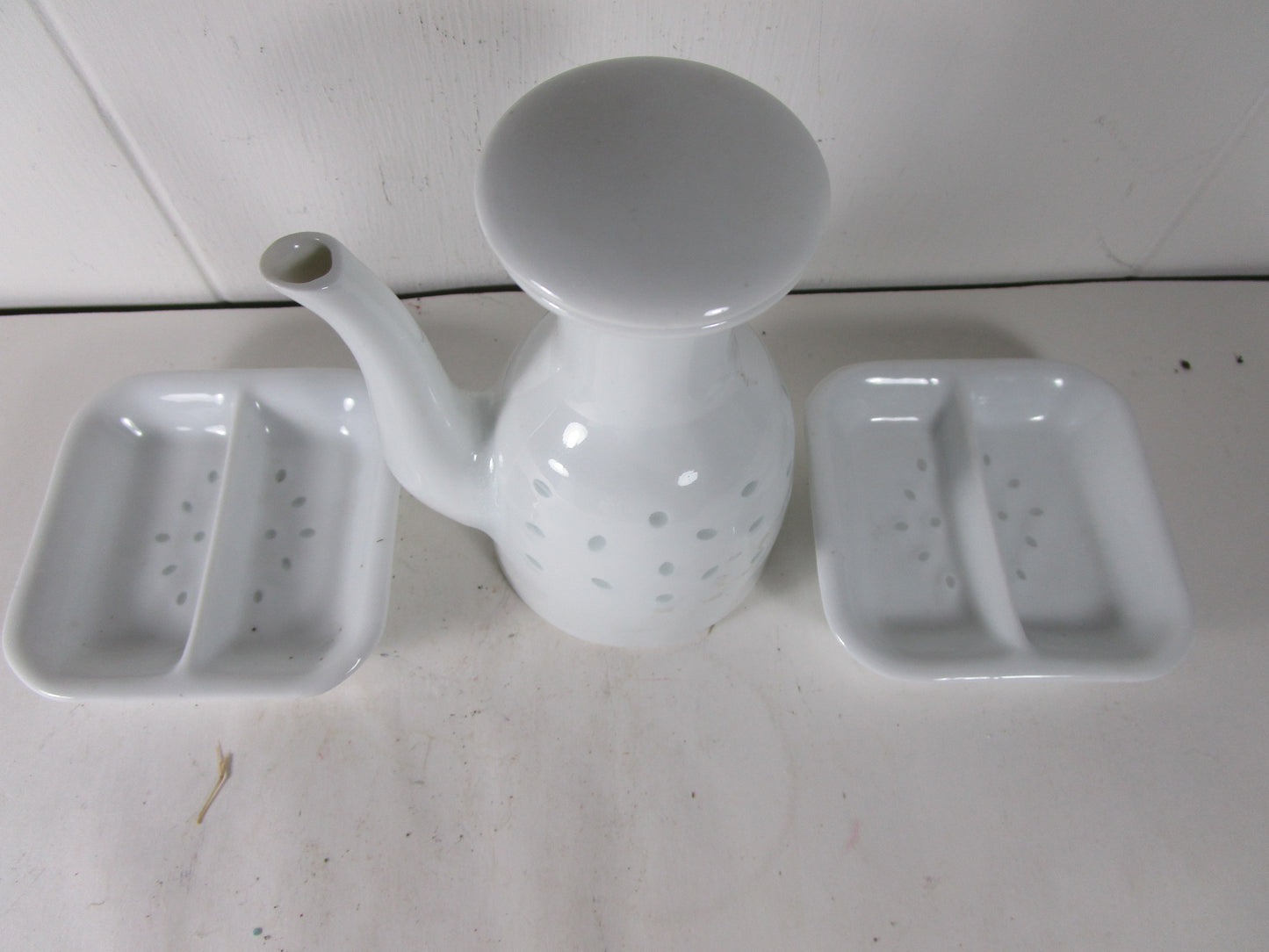 Chinese Rice Eye  White  Soy Sauce Bottle 2 sectional dipping bowls