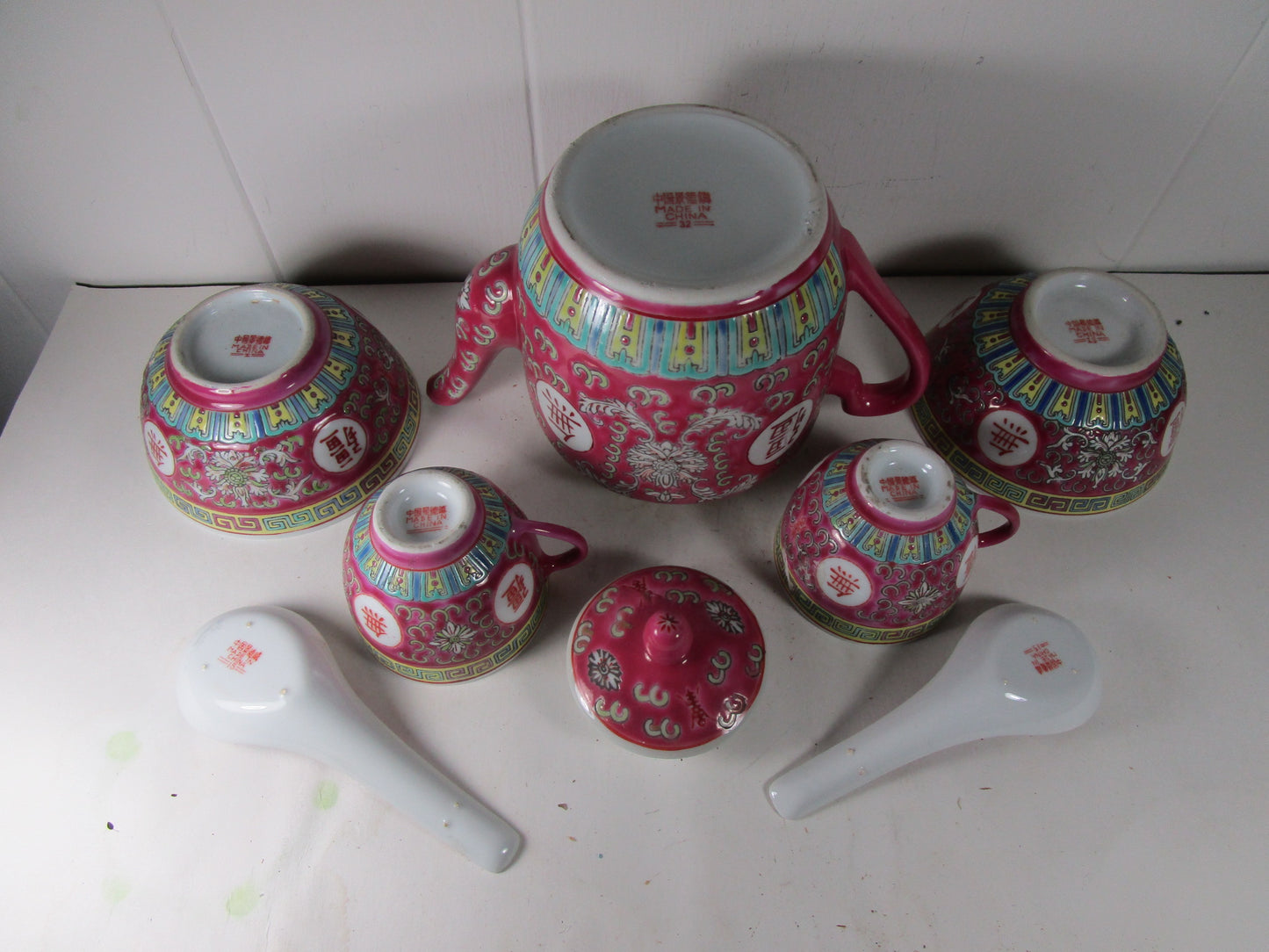 China Red Mun Shou Famile Rose Style 7 pc Tea Set