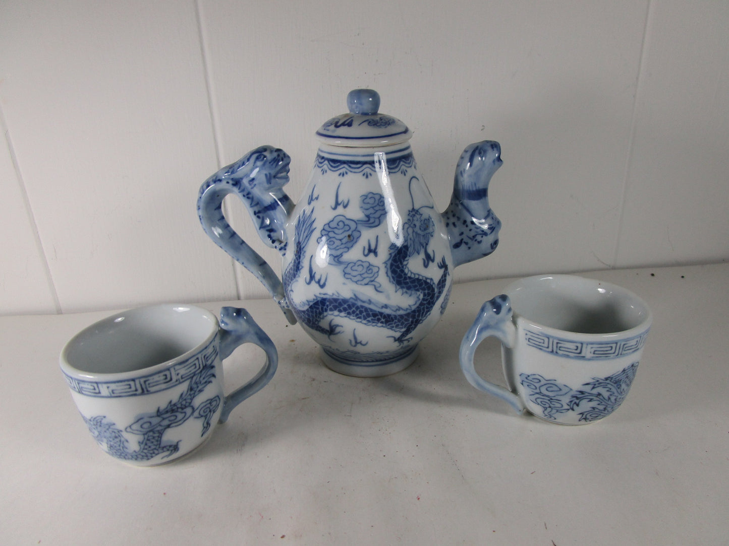 Chinese Porcelain Dragon Lion Head Spout Handle Teapot set