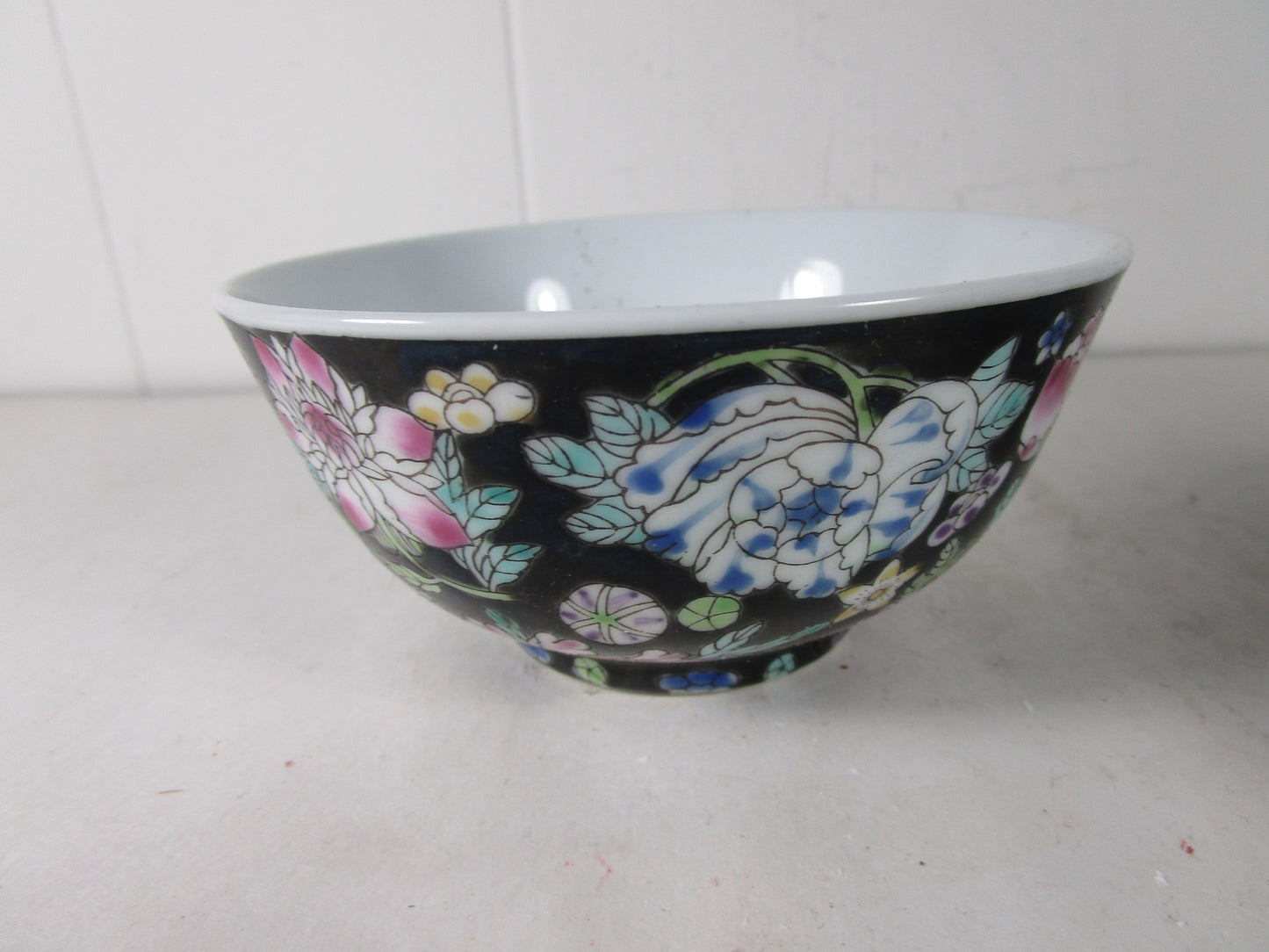 Chinese millefleur famille nori tea cups bowl