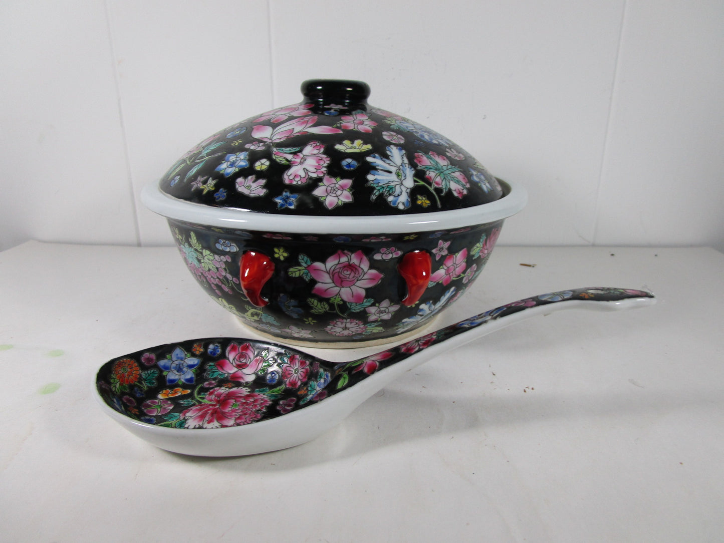 Famille Noire Millefleur China Tureen Serving set Thousand flowers