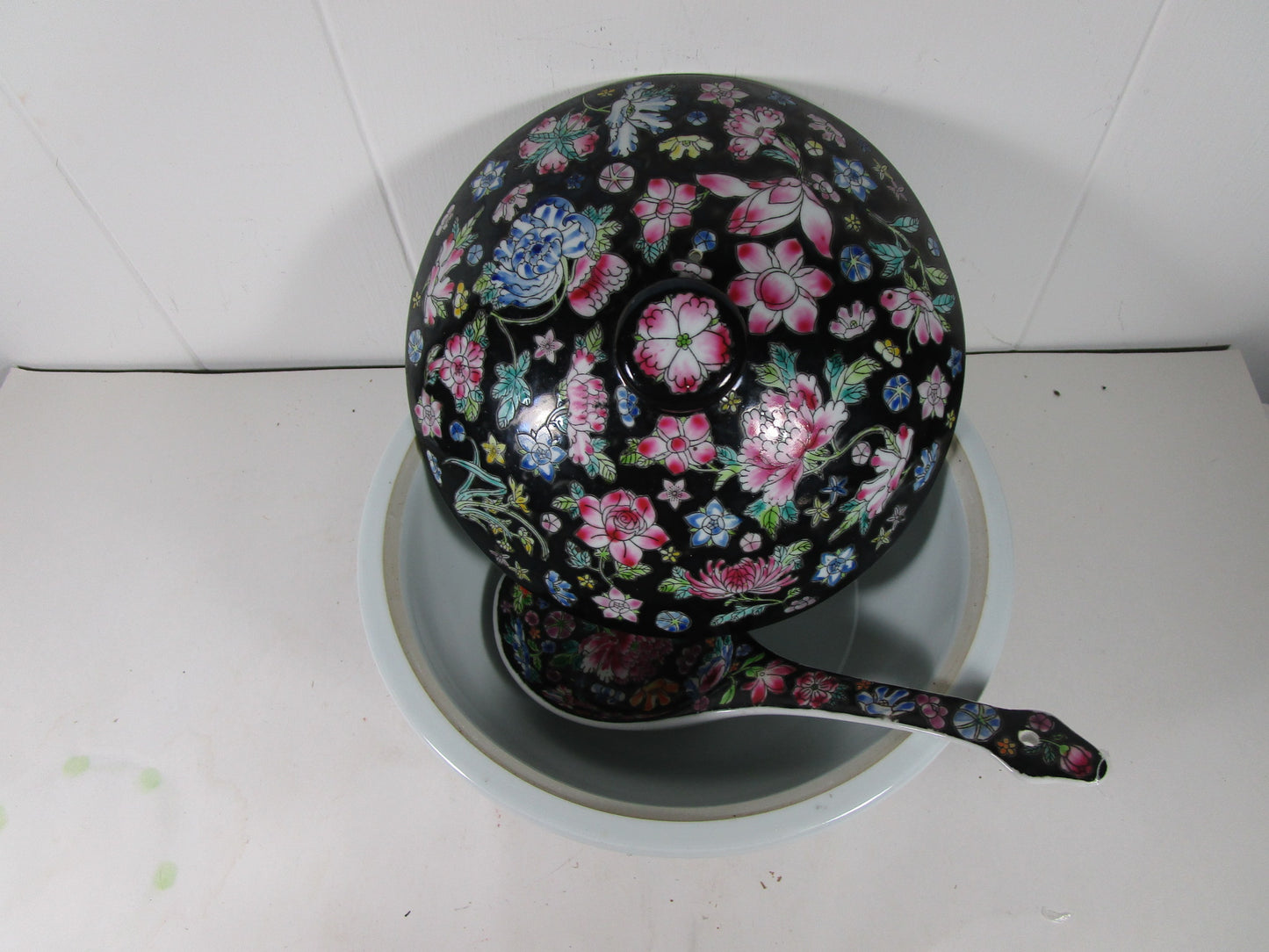 Famille Noire Millefleur China Tureen Serving set Thousand flowers