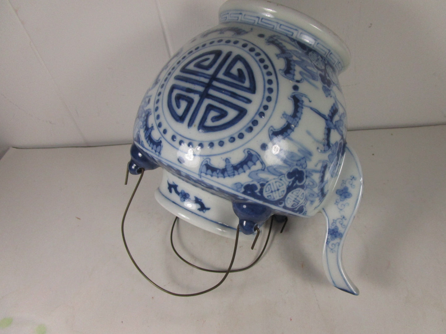 19th Century Chinese export blue and white teapot, Double Happiness era