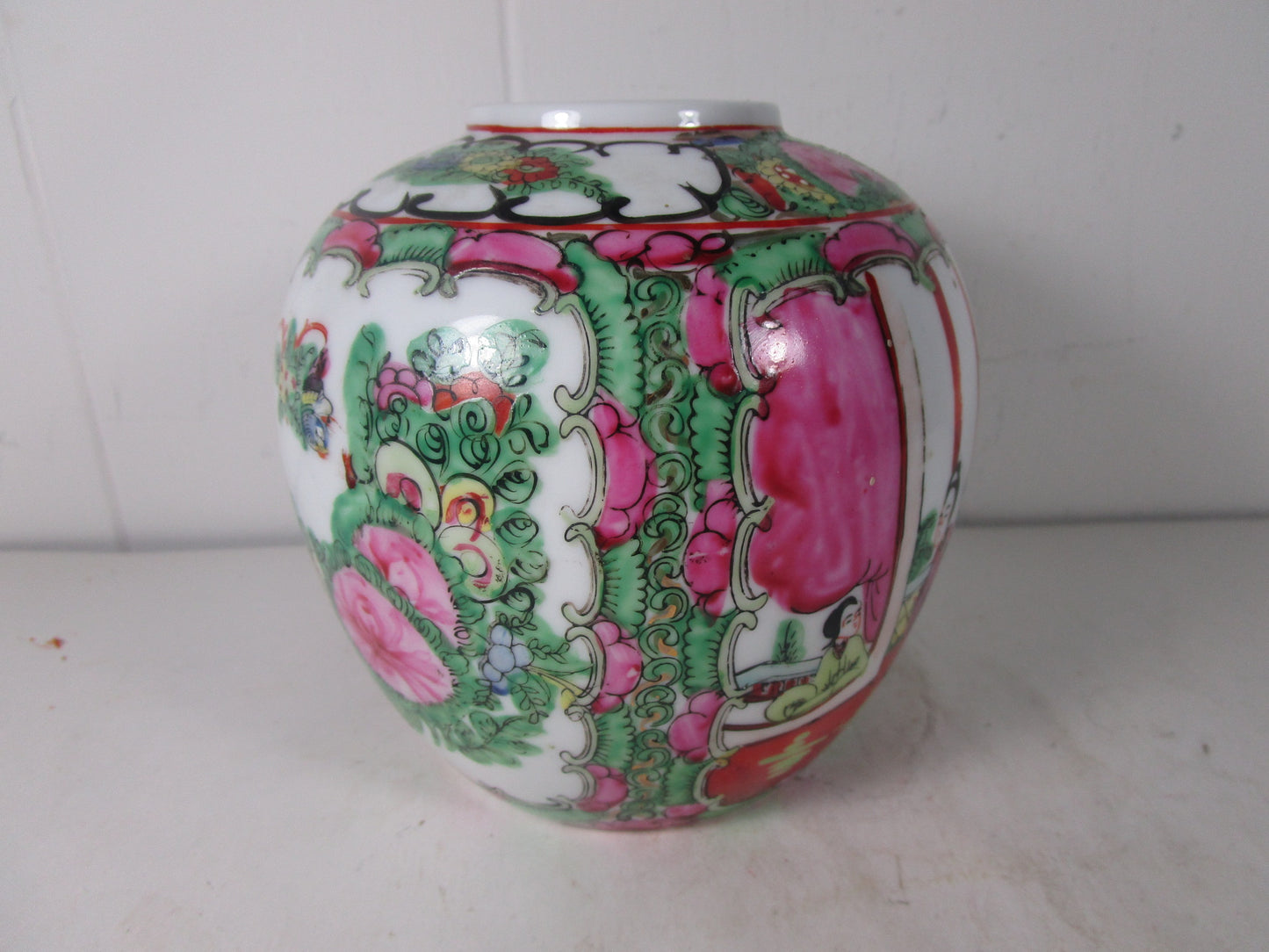 Famille Rose Medallion Ginger Jar RARE Antiques Marks no Lid