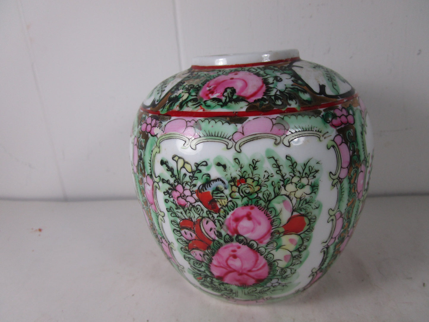 Chinoiserie Famille Rose Medallion Ginger Jar RARE Antique Mark