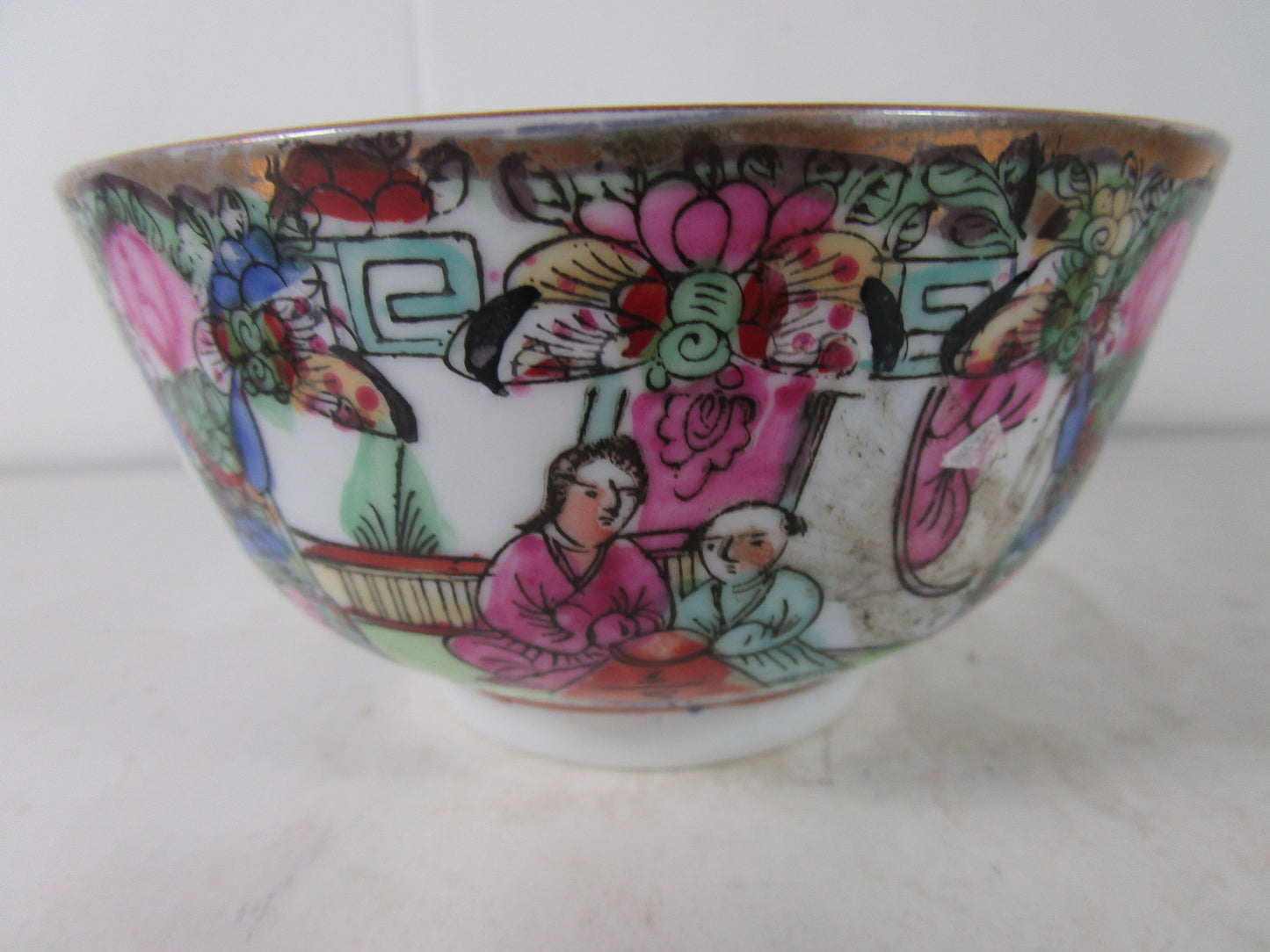 Famille  Rose Medallion porcelain 2 Cups 1 bowl set hand painted marked