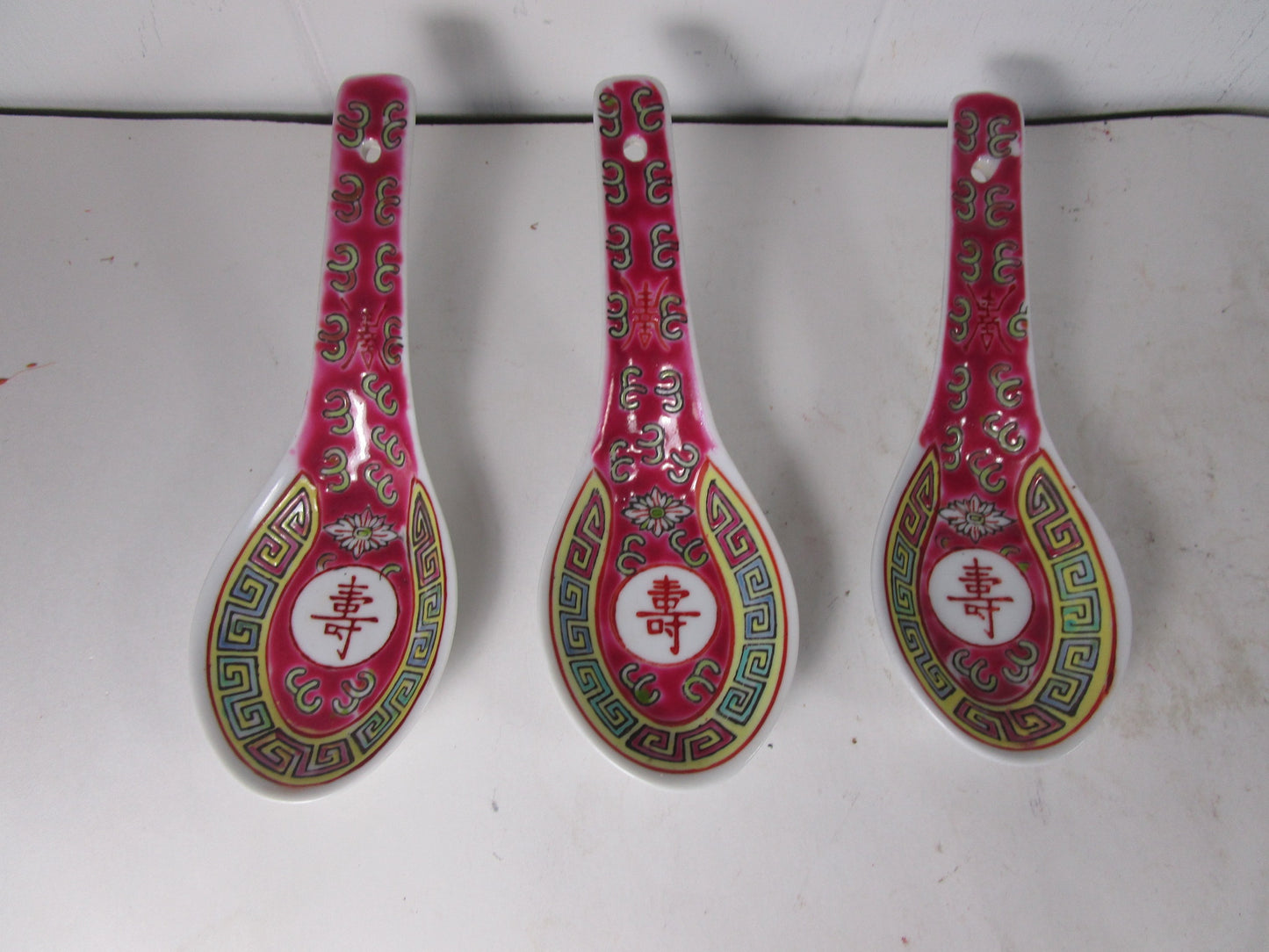 3 Red Mun Shou Rice Soup Spoons 5 1/4 "  Longevity Unique Details